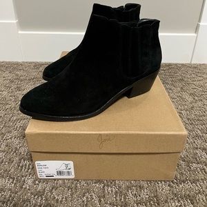 Joie booties